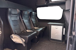 musta Mercedes-Benz Sprinter 2020 kuva 10.