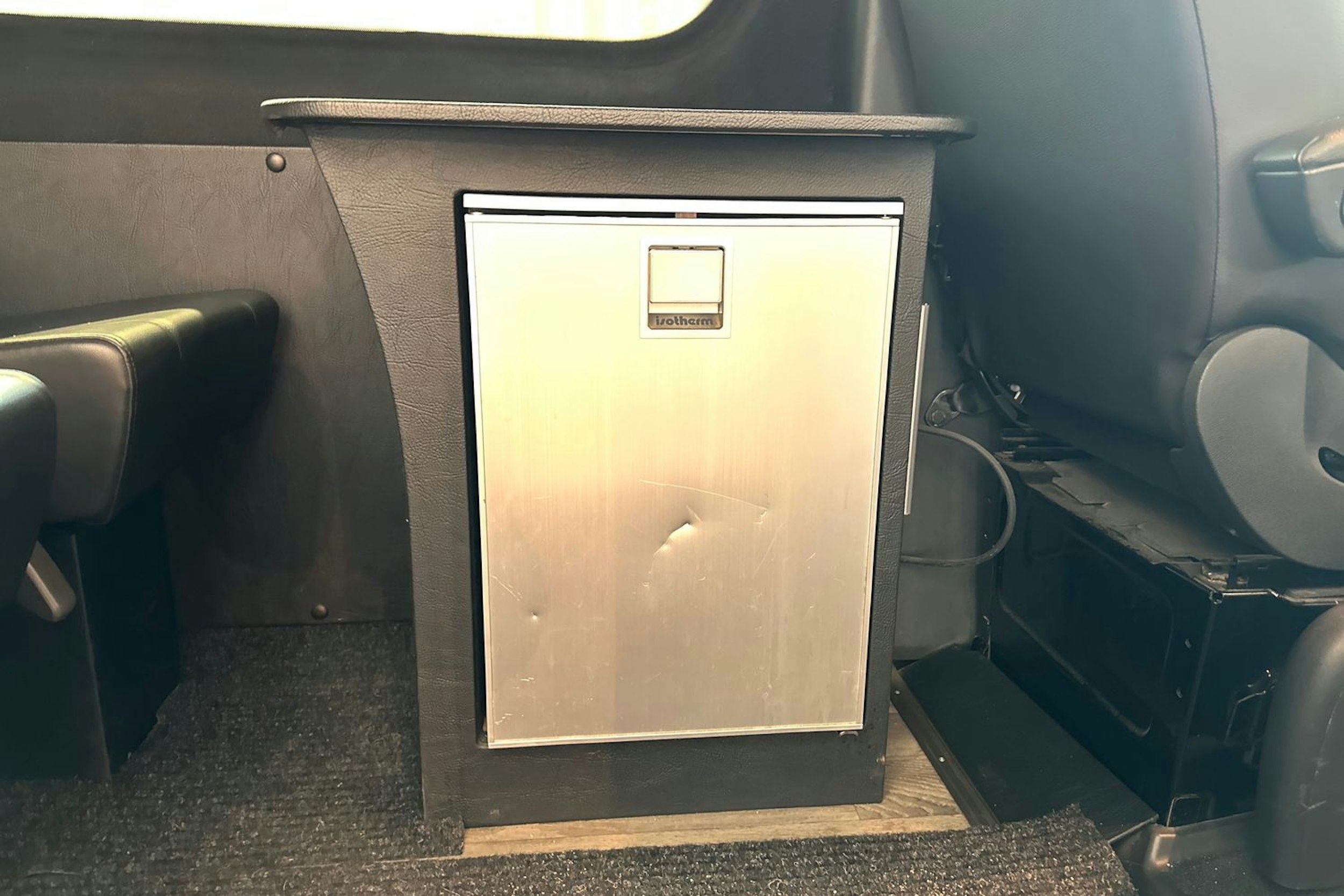 musta Mercedes-Benz Sprinter 2020 kuva 12.