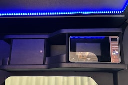 musta Mercedes-Benz Sprinter 2020 kuva 13.