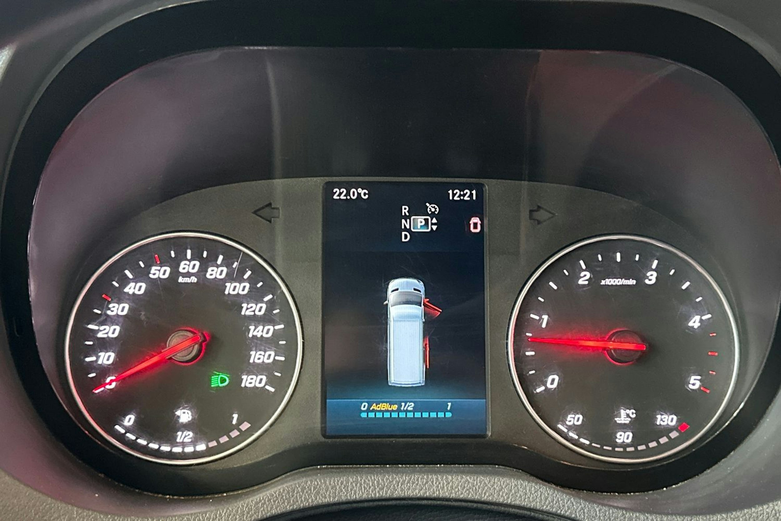 musta Mercedes-Benz Sprinter 2020 kuva 16.