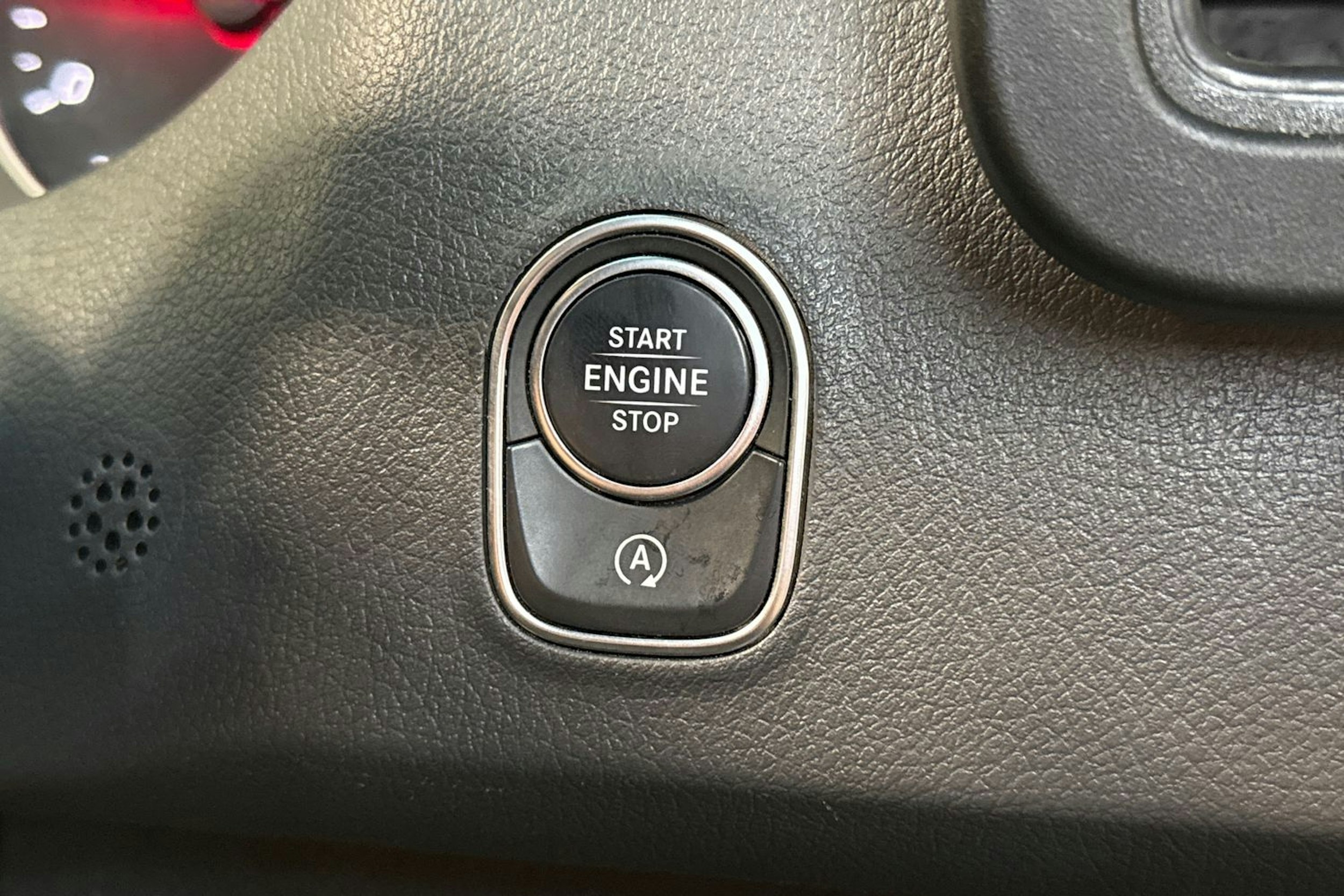 musta Mercedes-Benz Sprinter 2020 kuva 24.