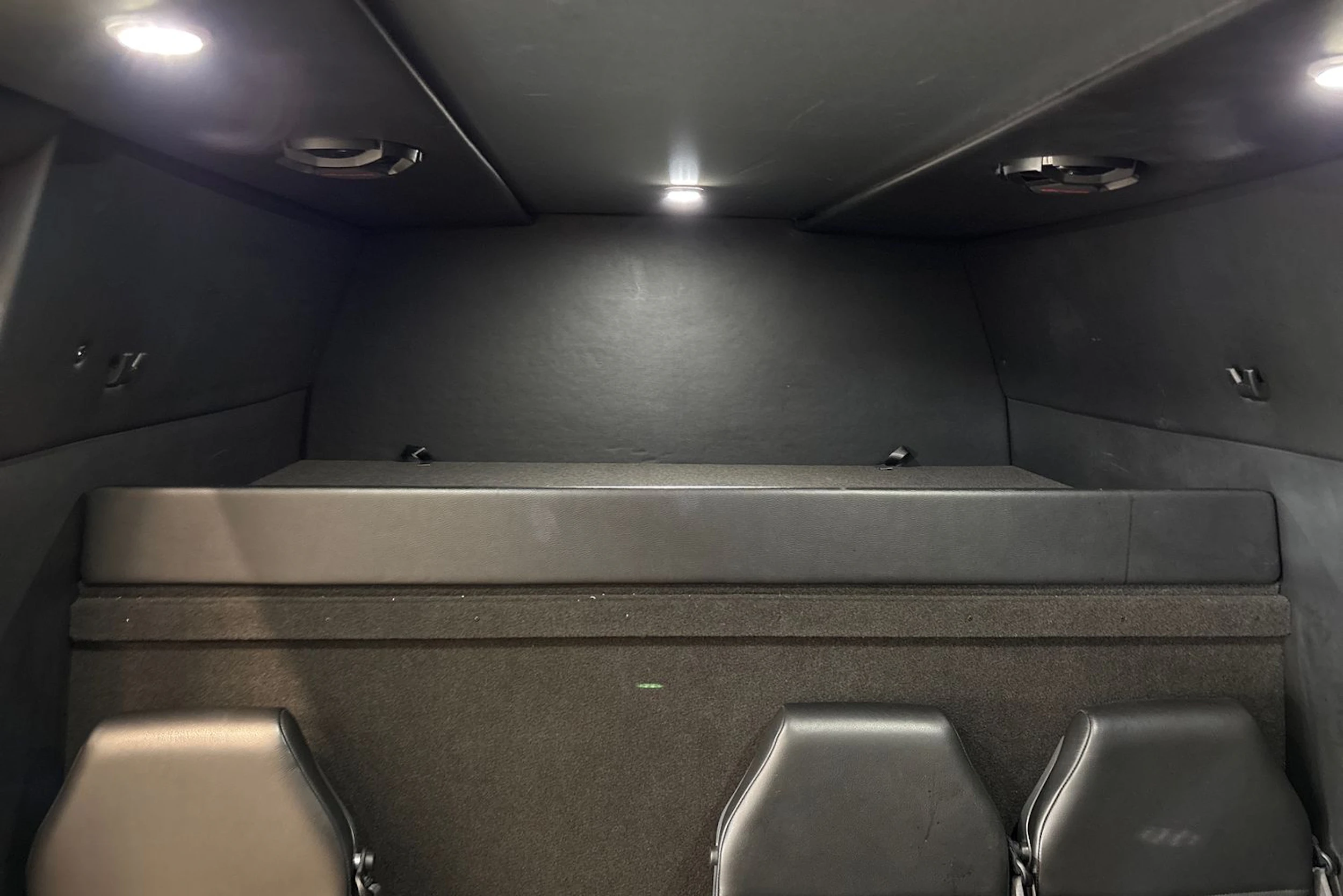 harmaa Mercedes-Benz Sprinter 2020 kuva 6.