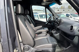 harmaa Mercedes-Benz Sprinter 2020 kuva 13.