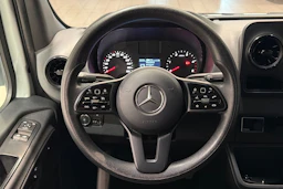 valkoinen Mercedes-Benz Sprinter 2020 kuva 15.