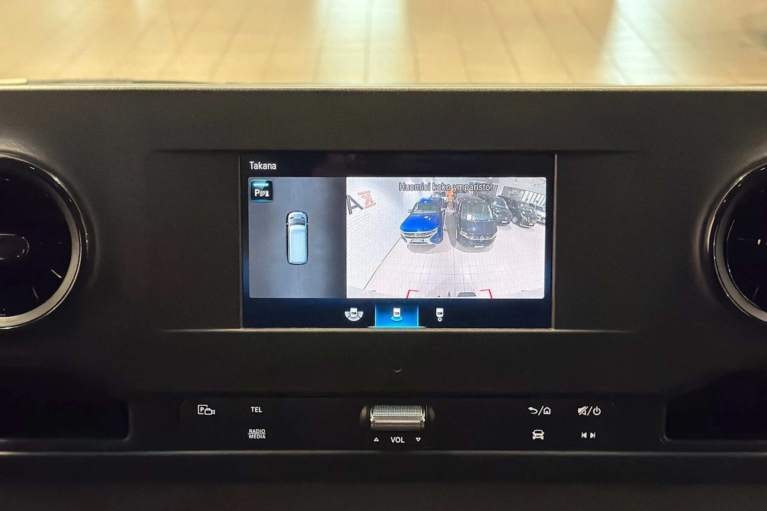 valkoinen Mercedes-Benz Sprinter 2020 kuva 17.