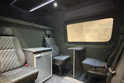 valkoinen Mercedes-Benz Sprinter 2020 kuva 27.