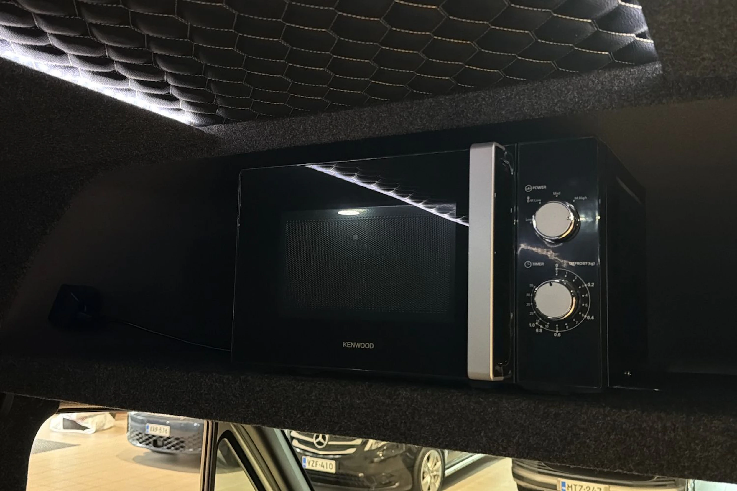 valkoinen Mercedes-Benz Sprinter 2020 kuva 28.