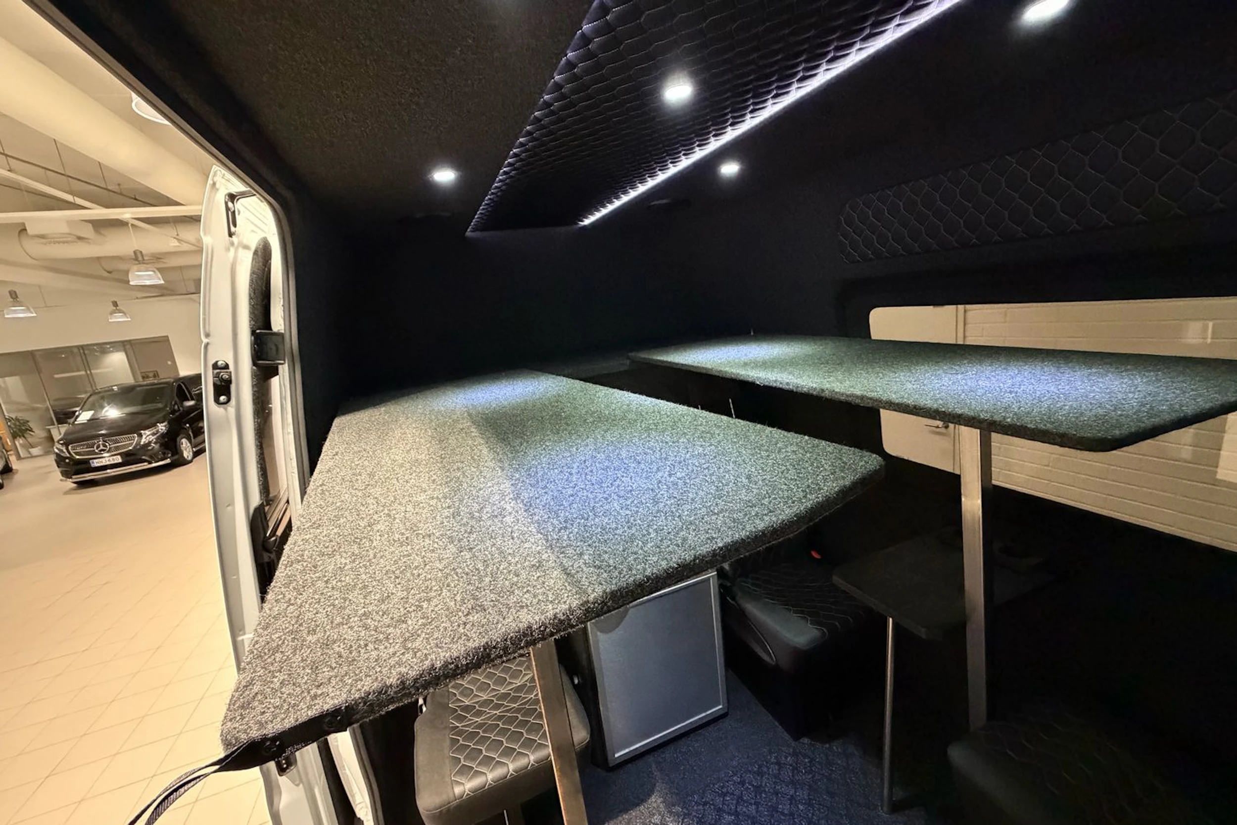 valkoinen Mercedes-Benz Sprinter 2020 kuva 33.