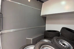 valkoinen Mercedes-Benz Sprinter 2020 kuva 36.