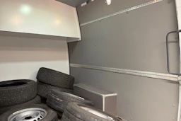 valkoinen Mercedes-Benz Sprinter 2020 kuva 37.