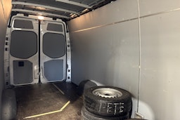 harmaa Mercedes-Benz Sprinter 2020 kuva 14.