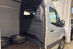 harmaa Mercedes-Benz Sprinter 2020 kuva 15.