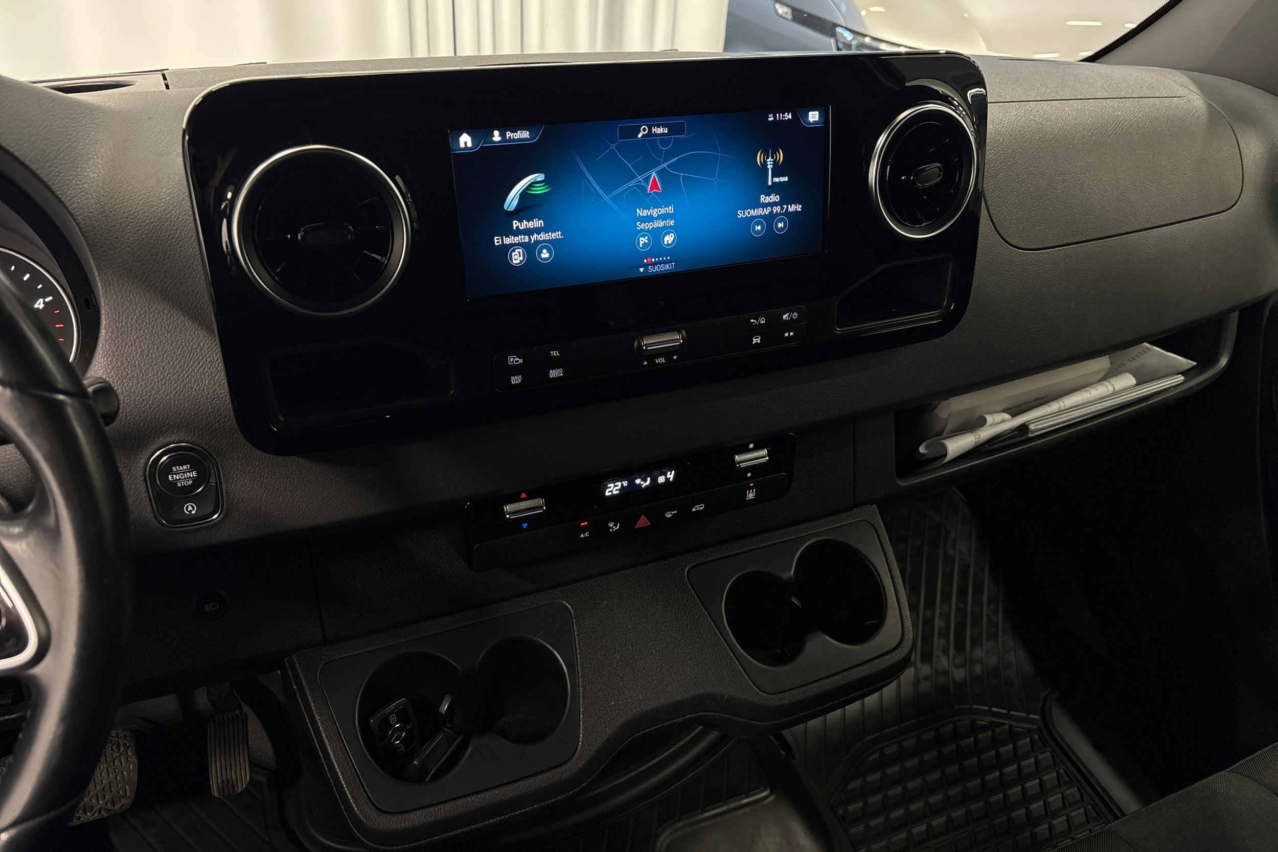 harmaa Mercedes-Benz Sprinter 2020 kuva 18.