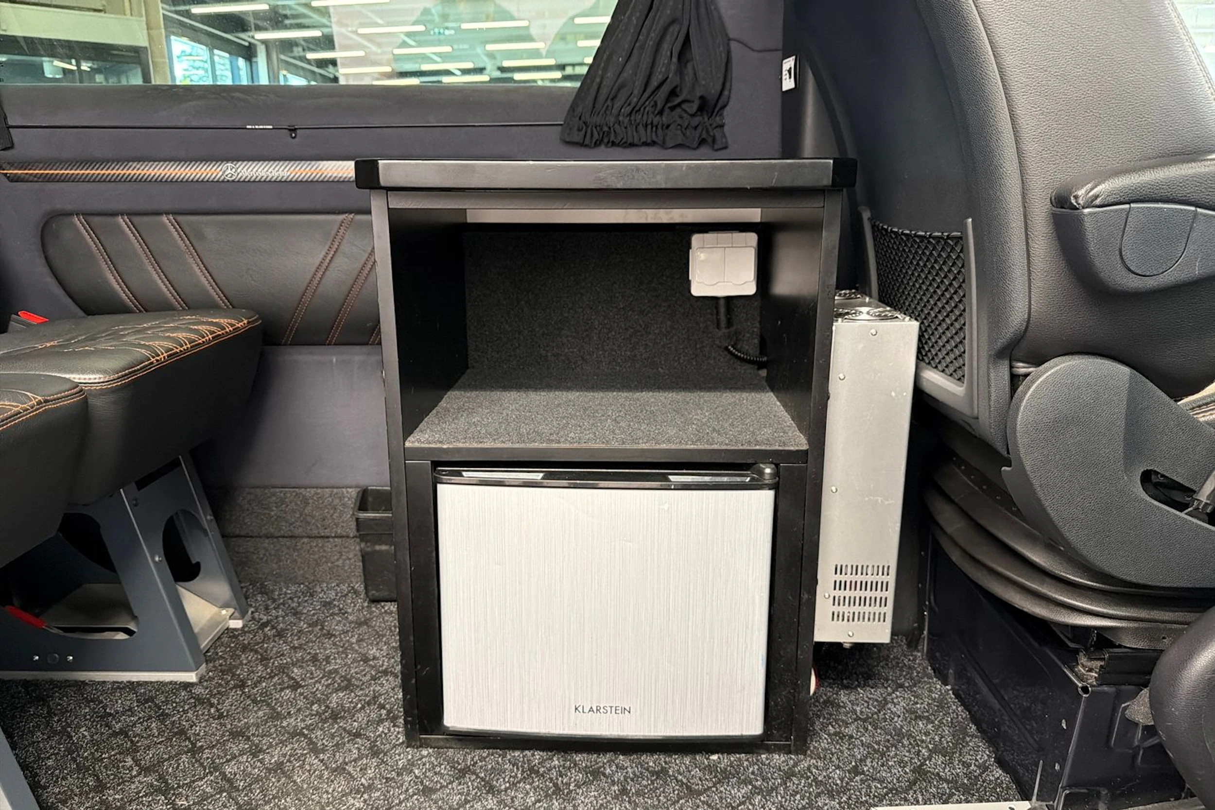 harmaa Mercedes-Benz Sprinter 2020 kuva 28.