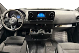 valkoinen Mercedes-Benz Sprinter 2020 kuva 9.