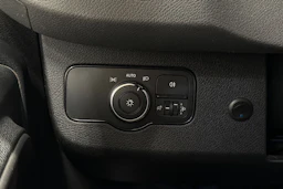 valkoinen Mercedes-Benz Sprinter 2020 kuva 28.