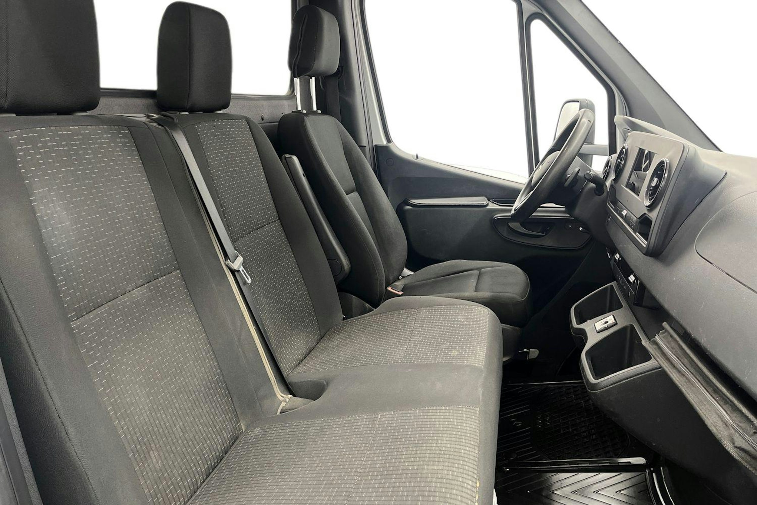 valkoinen Mercedes-Benz Sprinter 2020 kuva 7.