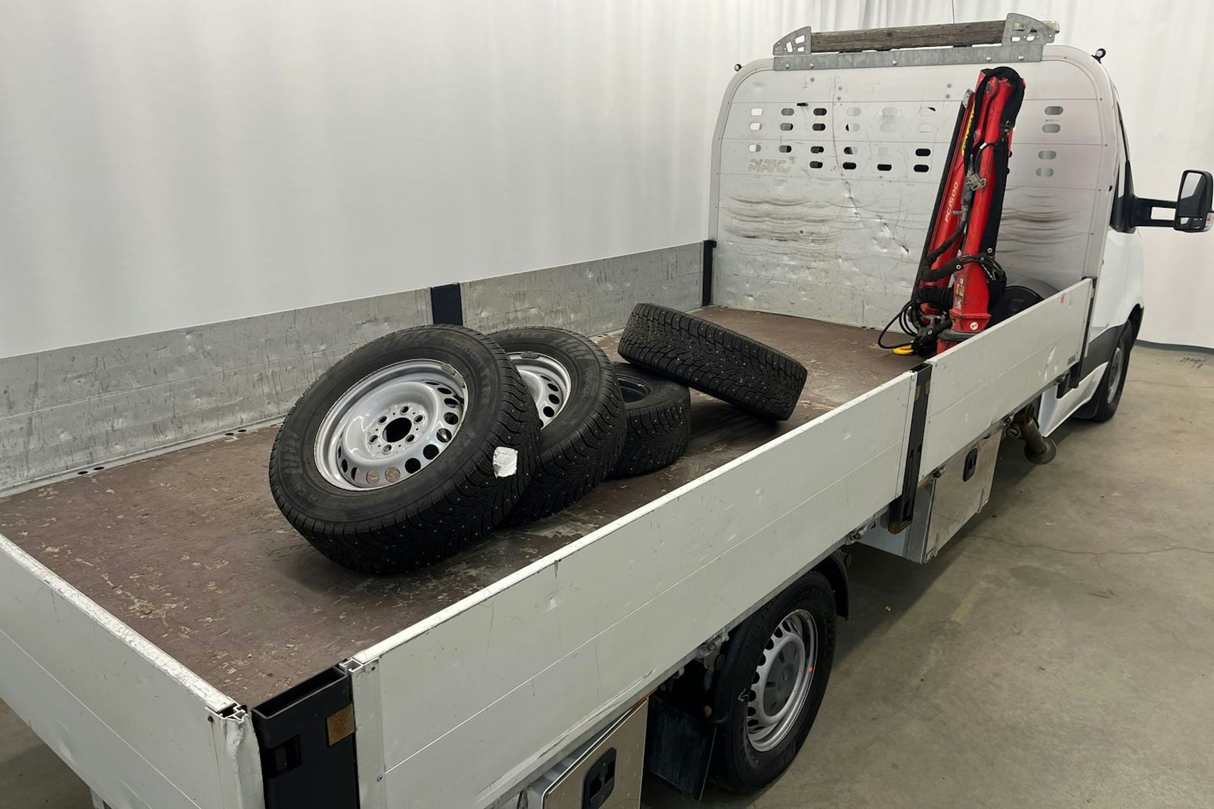 valkoinen Mercedes-Benz Sprinter 2020 kuva 11.