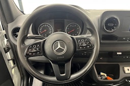 valkoinen Mercedes-Benz Sprinter 2020 kuva 18.