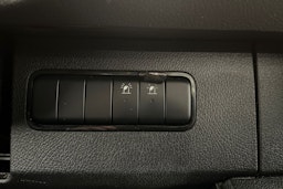valkoinen Mercedes-Benz Sprinter 2020 kuva 22.