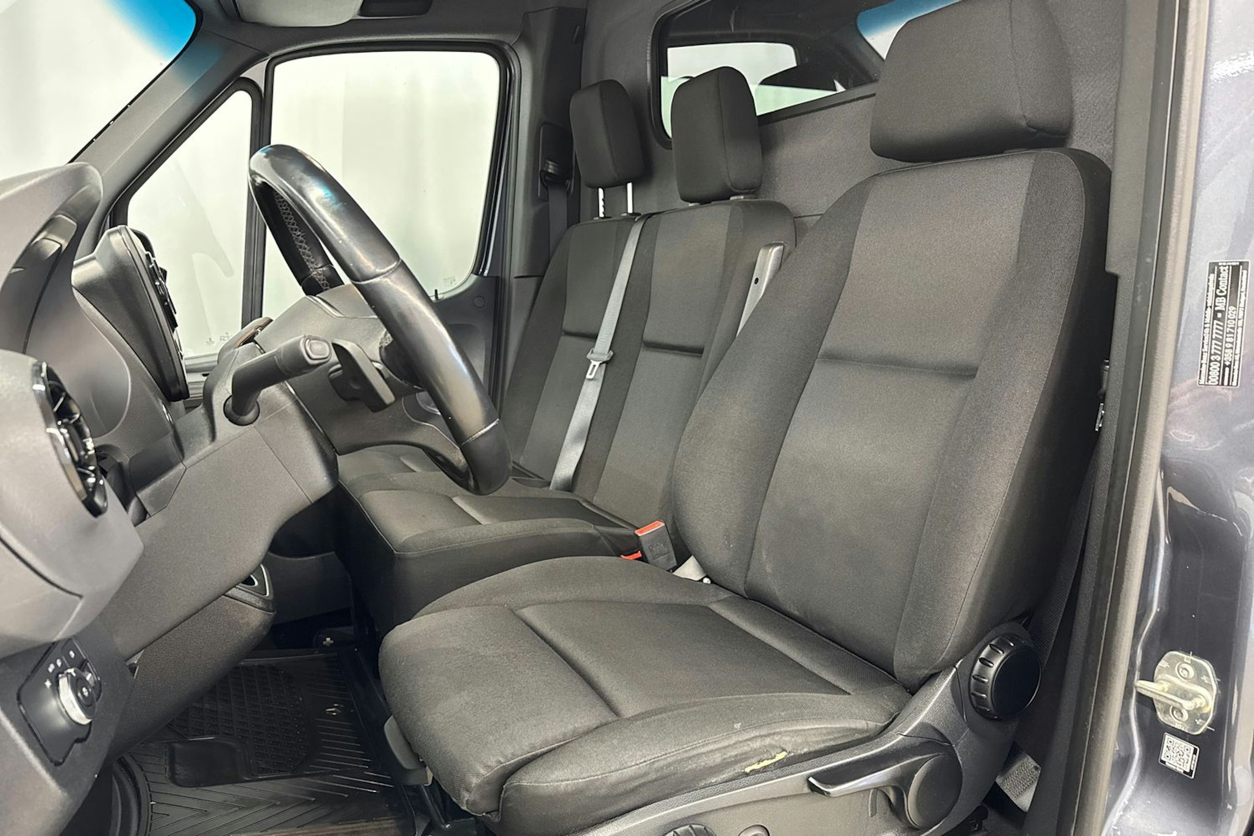 harmaa Mercedes-Benz Sprinter 2021 kuva 14.
