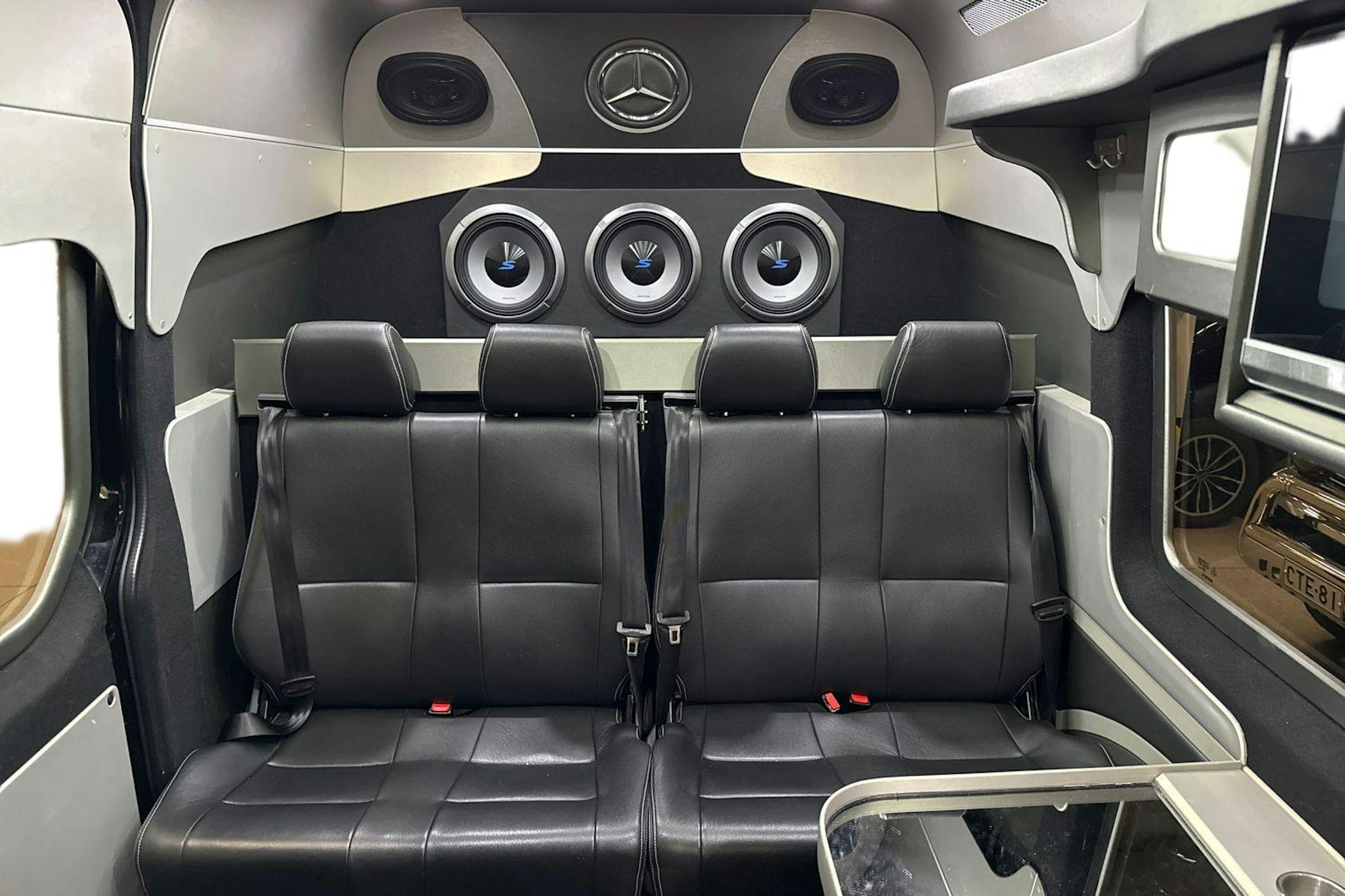 Musta Mercedes-Benz SPRINTER 2020 kuva 10.