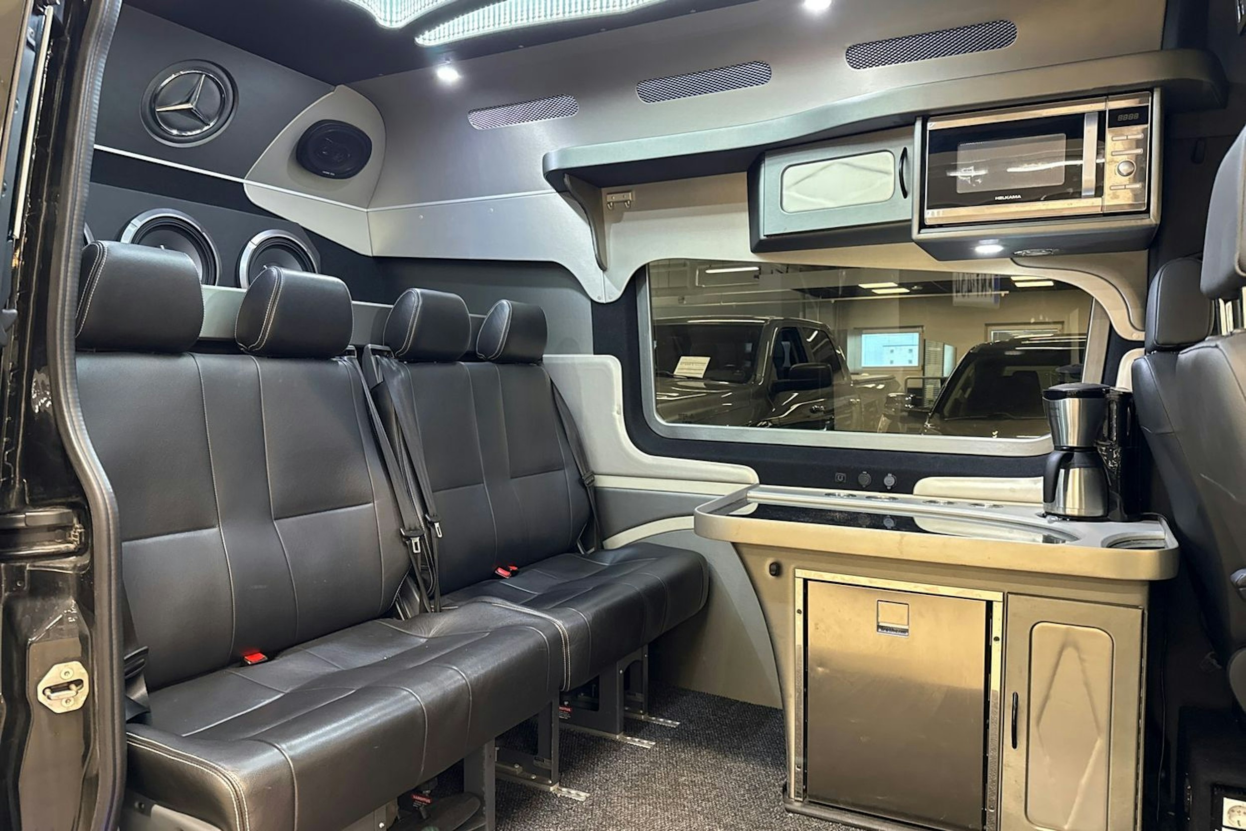 Musta Mercedes-Benz SPRINTER 2020 kuva 13.