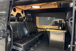musta Mercedes-Benz Sprinter 2020 kuva 3.