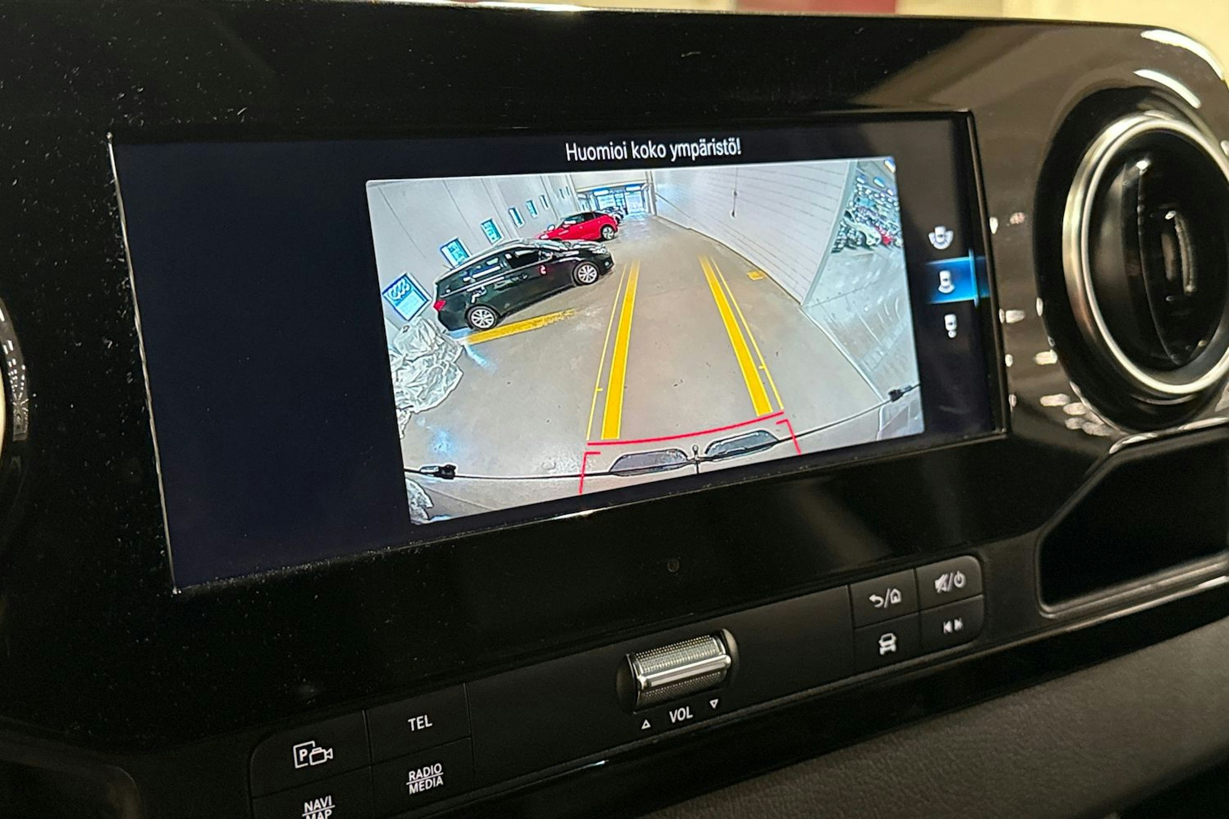 musta Mercedes-Benz Sprinter 2020 kuva 15.