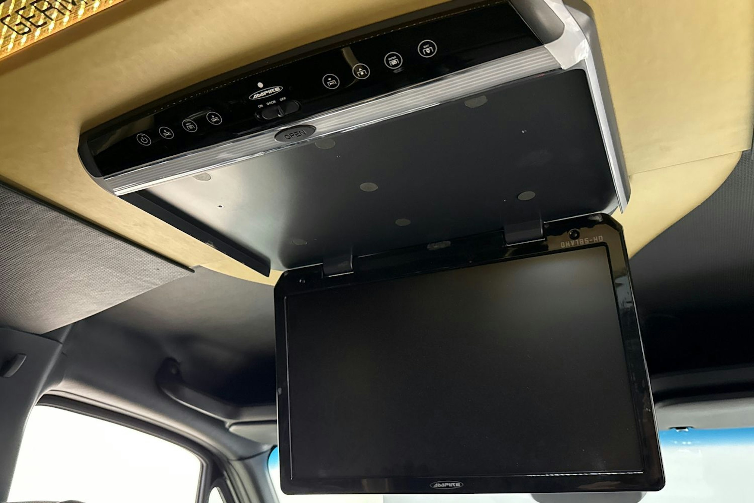musta Mercedes-Benz Sprinter 2020 kuva 23.