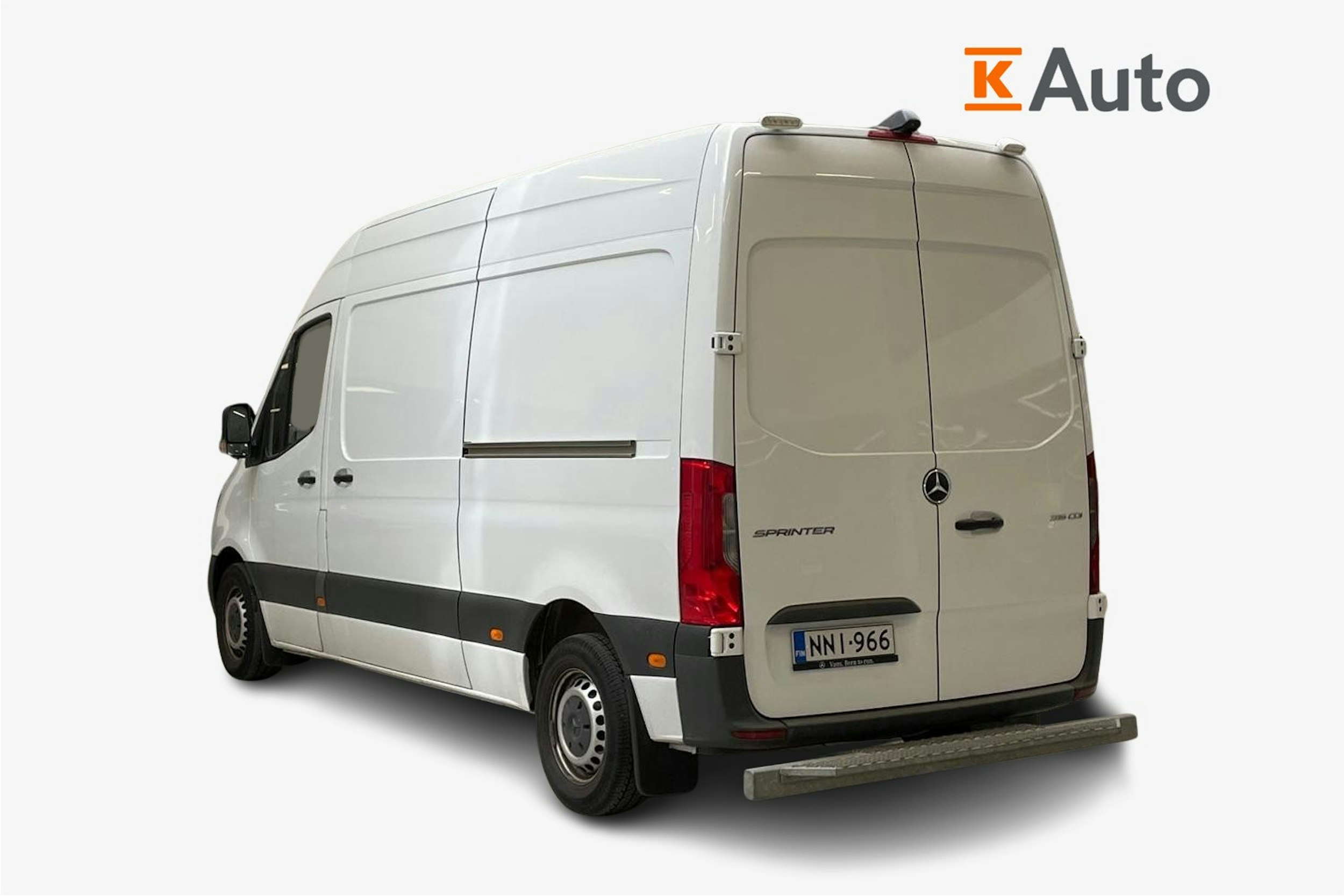 valkoinen Mercedes-Benz Sprinter 2020 kuva 2.