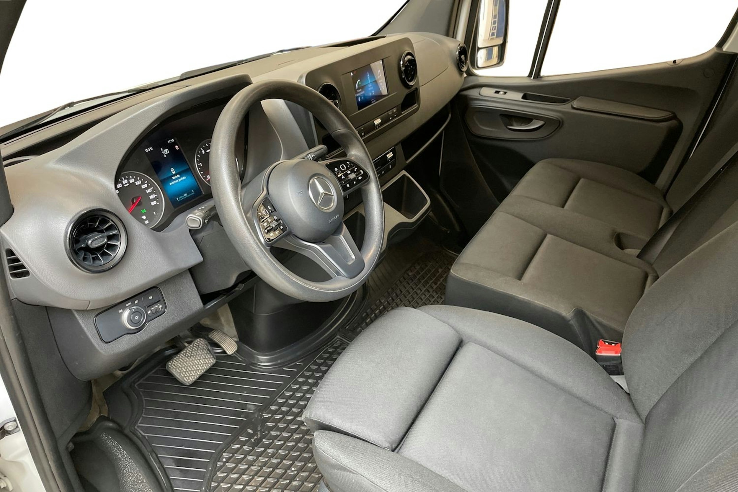valkoinen Mercedes-Benz Sprinter 2020 kuva 7.