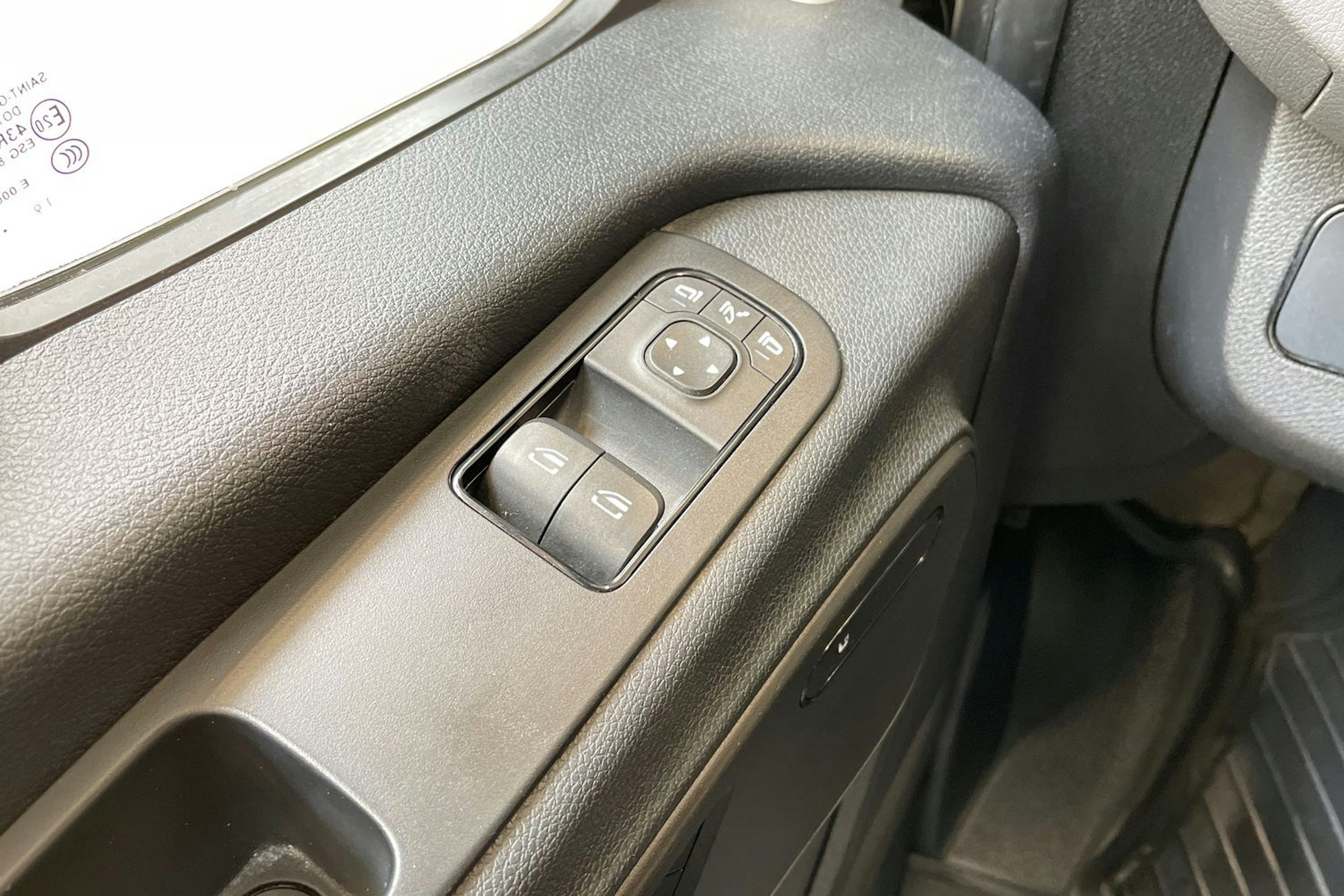 valkoinen Mercedes-Benz Sprinter 2020 kuva 16.