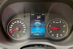 valkoinen Mercedes-Benz Sprinter 2020 kuva 17.
