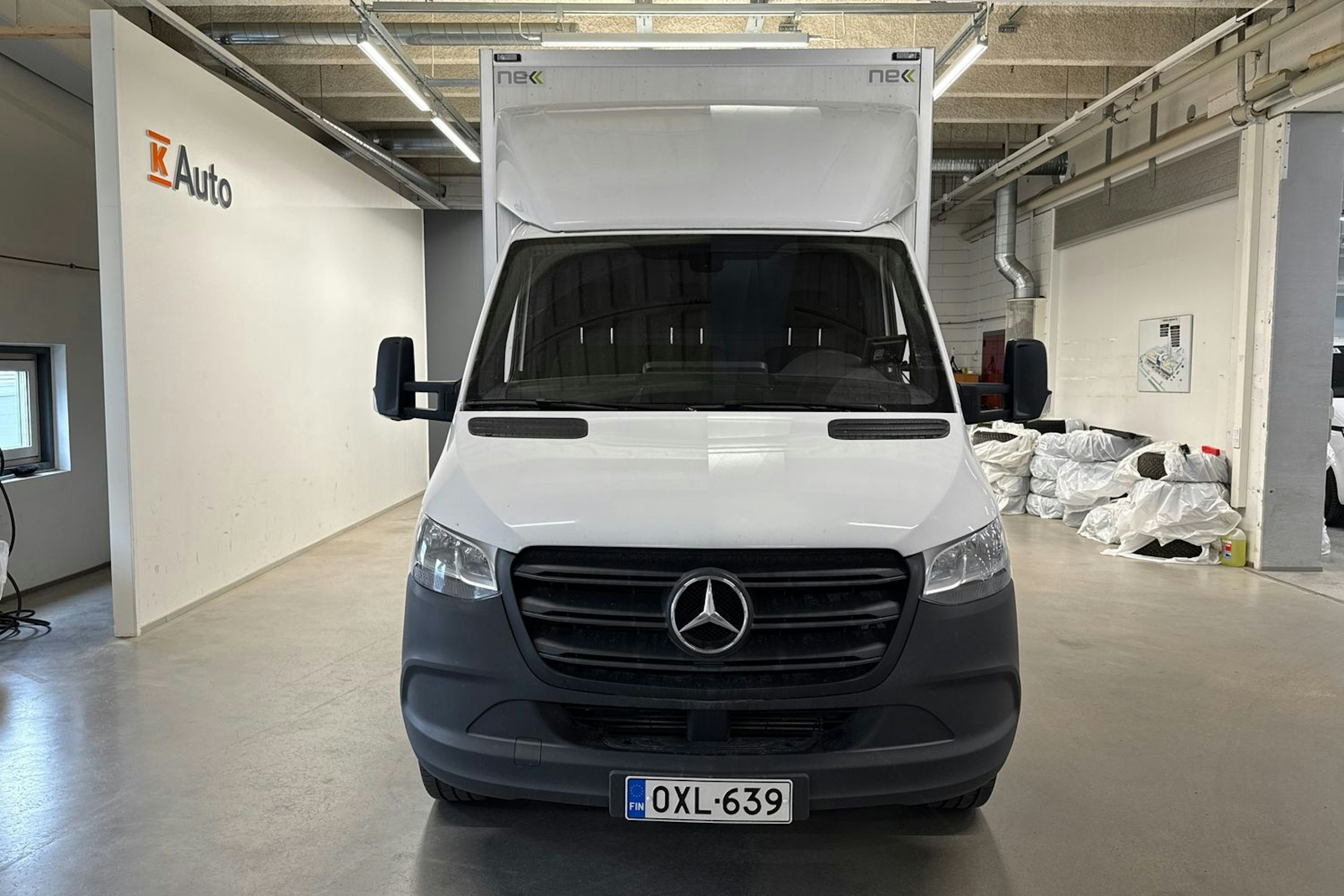valkoinen Mercedes-Benz Sprinter 2020 kuva 5.