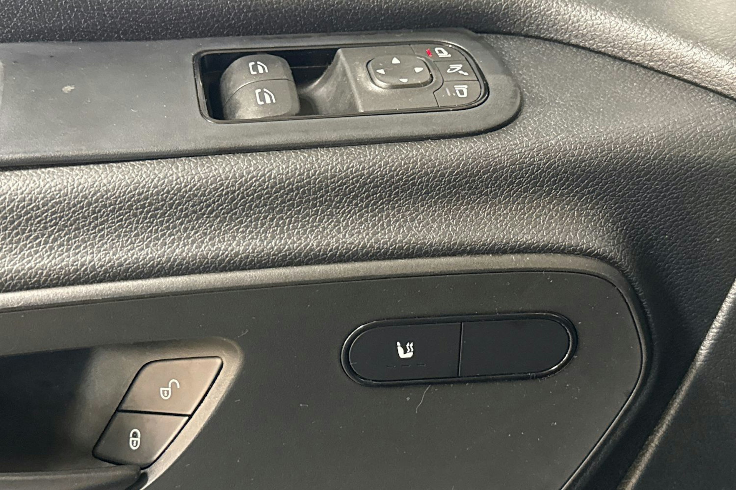 valkoinen Mercedes-Benz Sprinter 2020 kuva 20.