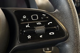 valkoinen Mercedes-Benz Sprinter 2020 kuva 24.