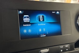 valkoinen Mercedes-Benz Sprinter 2020 kuva 26.