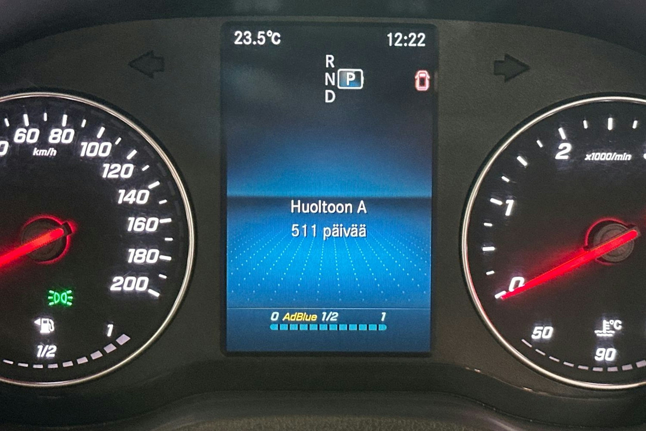 Musta Mercedes-Benz SPRINTER 2020 kuva 24.