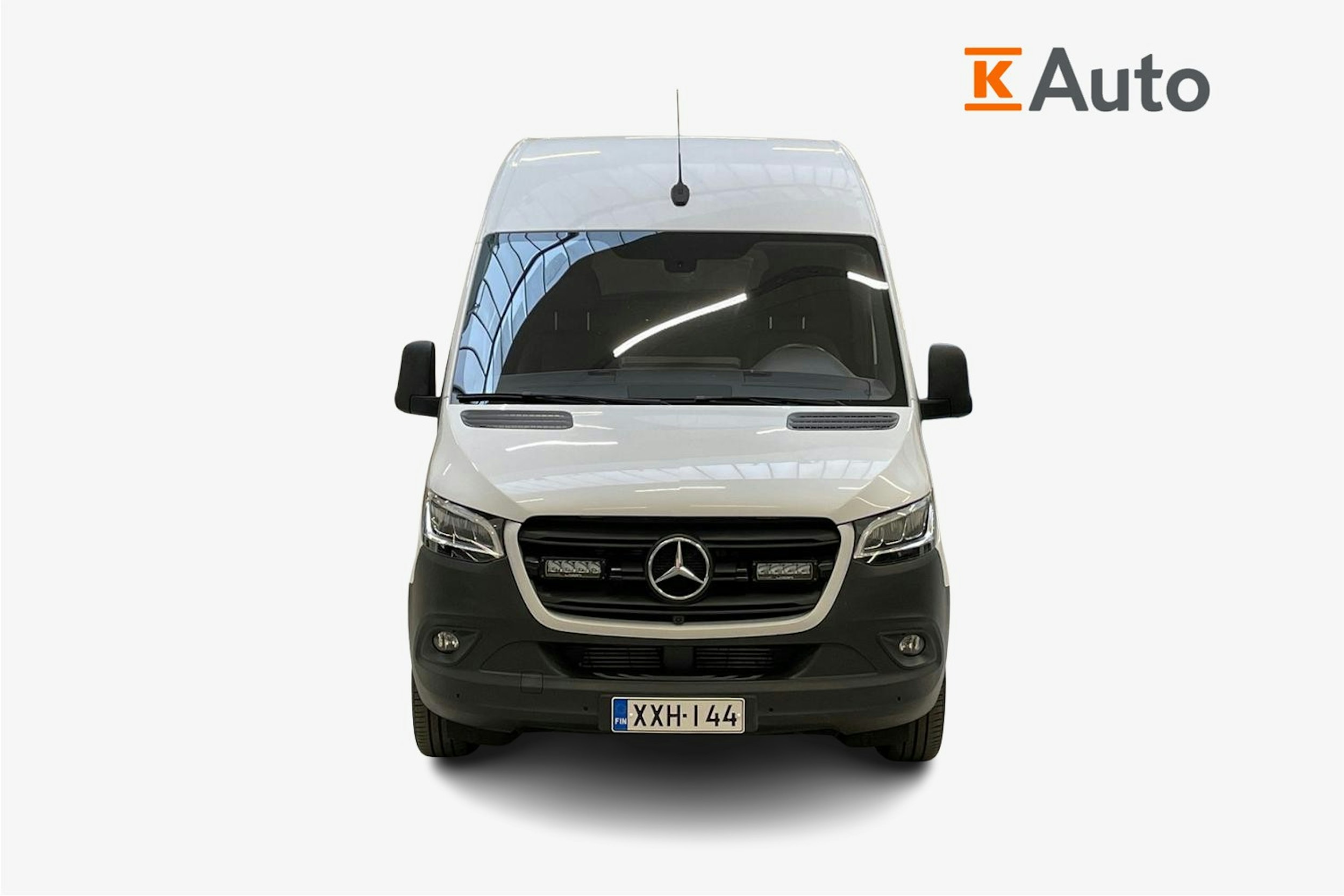 valkoinen Mercedes-Benz Sprinter 2020 kuva 4.