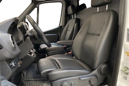 valkoinen Mercedes-Benz Sprinter 2020 kuva 7.