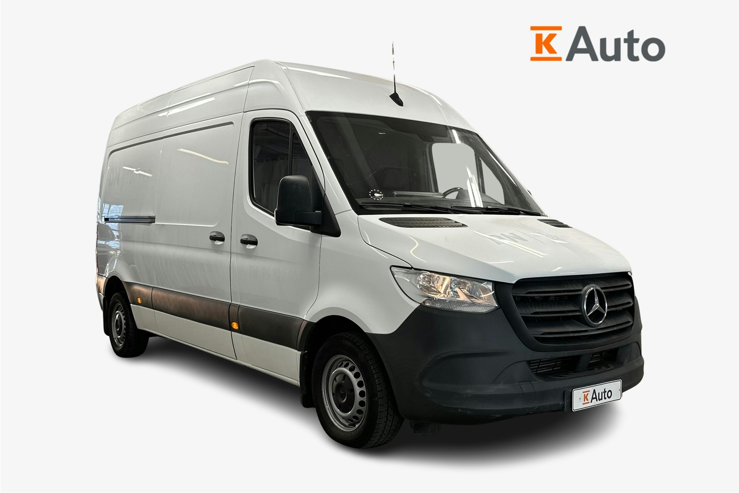 valkoinen Mercedes-Benz Sprinter 2021 kuva 1.