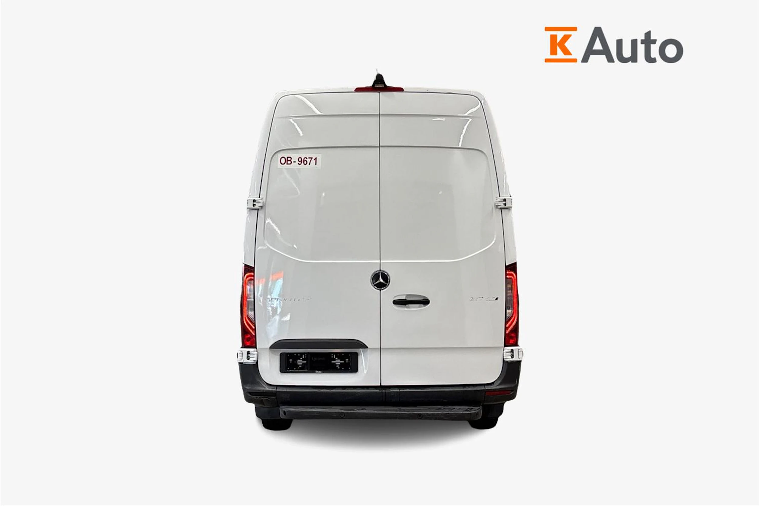 valkoinen Mercedes-Benz Sprinter 2021 kuva 4.