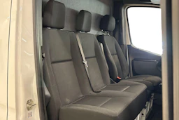 valkoinen Mercedes-Benz Sprinter 2021 kuva 11.