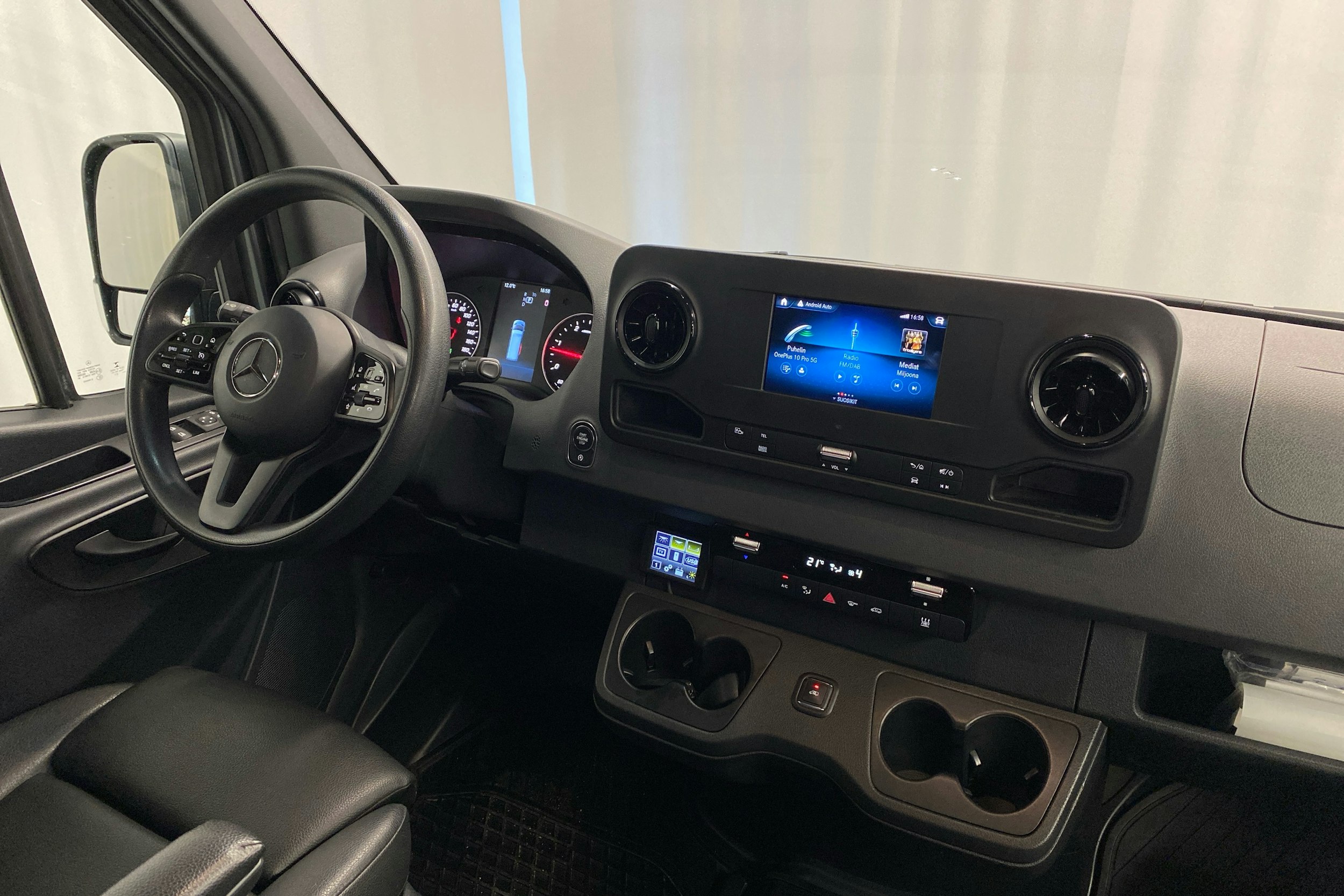 harmaa Mercedes-Benz Sprinter 2021 kuva 10.