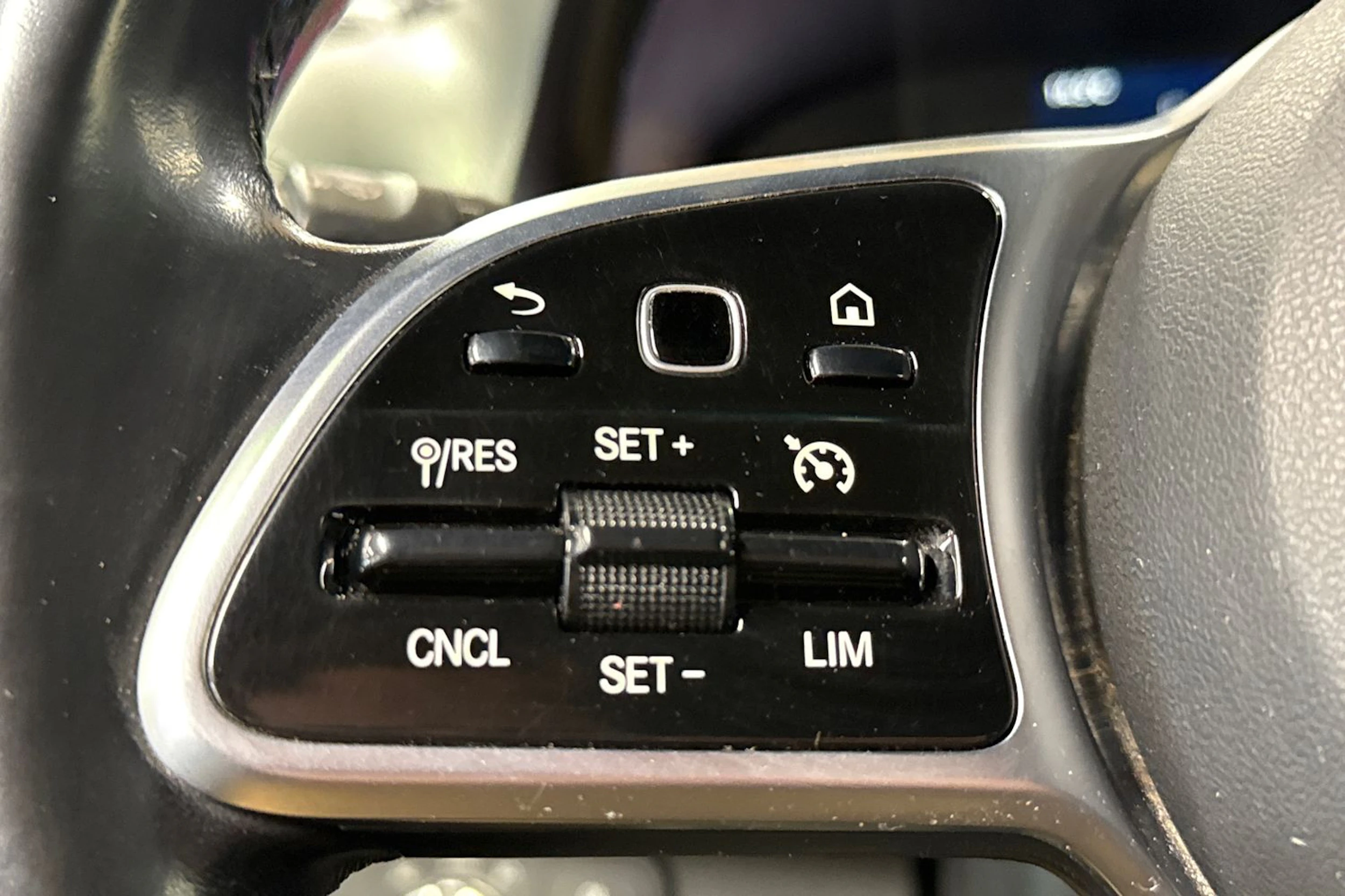 musta Mercedes-Benz Sprinter 2021 kuva 12.