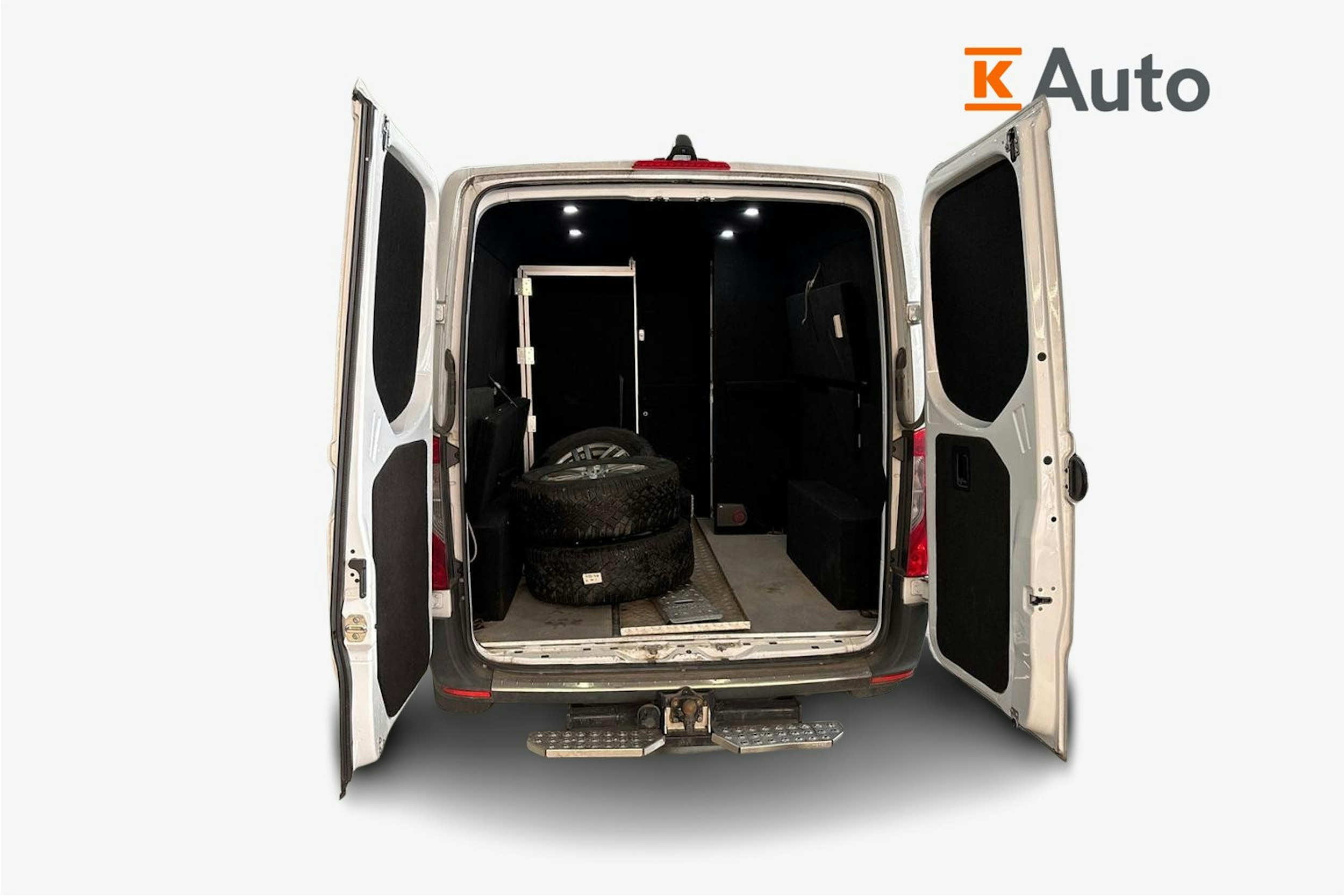 musta Mercedes-Benz Sprinter 2021 kuva 2.