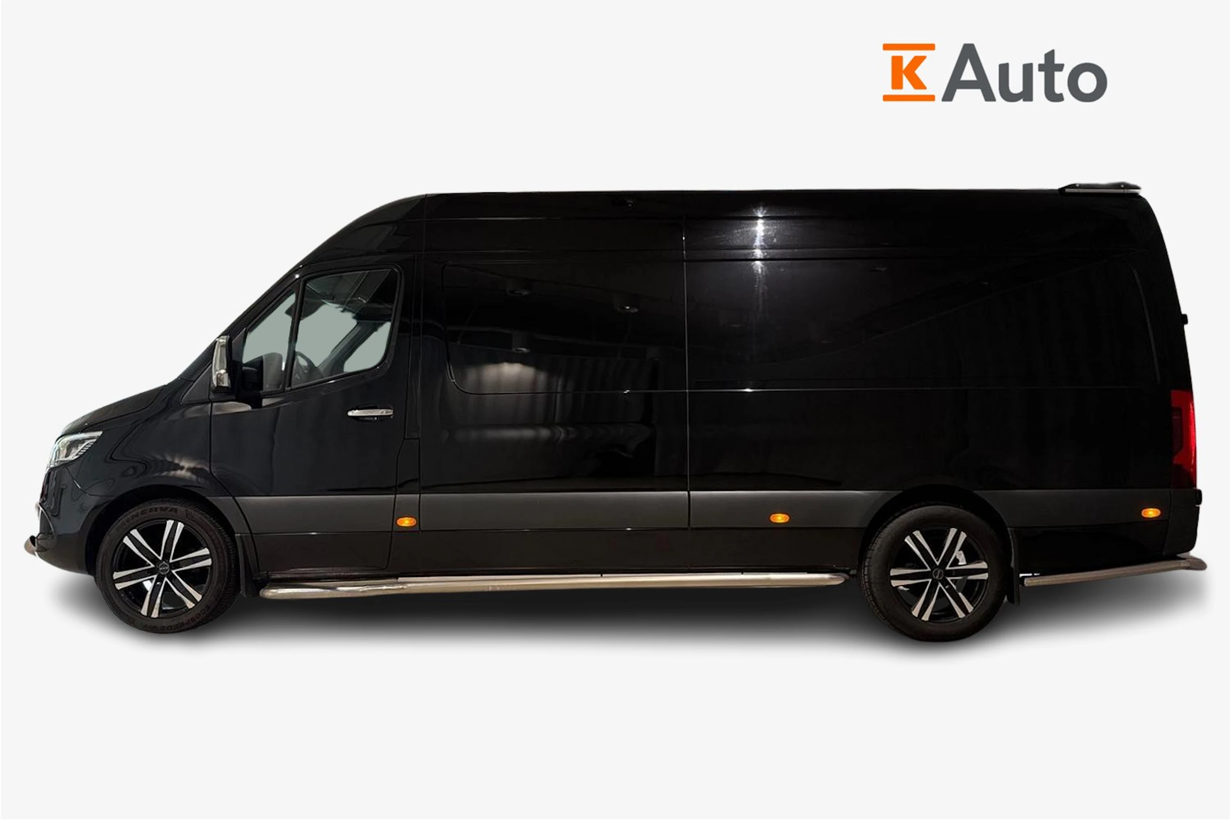 musta Mercedes-Benz Sprinter 2021 kuva 7.