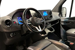 musta Mercedes-Benz Sprinter 2021 kuva 8.