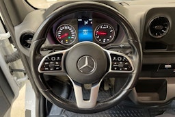 valkoinen Mercedes-Benz Sprinter 2021 kuva 17.